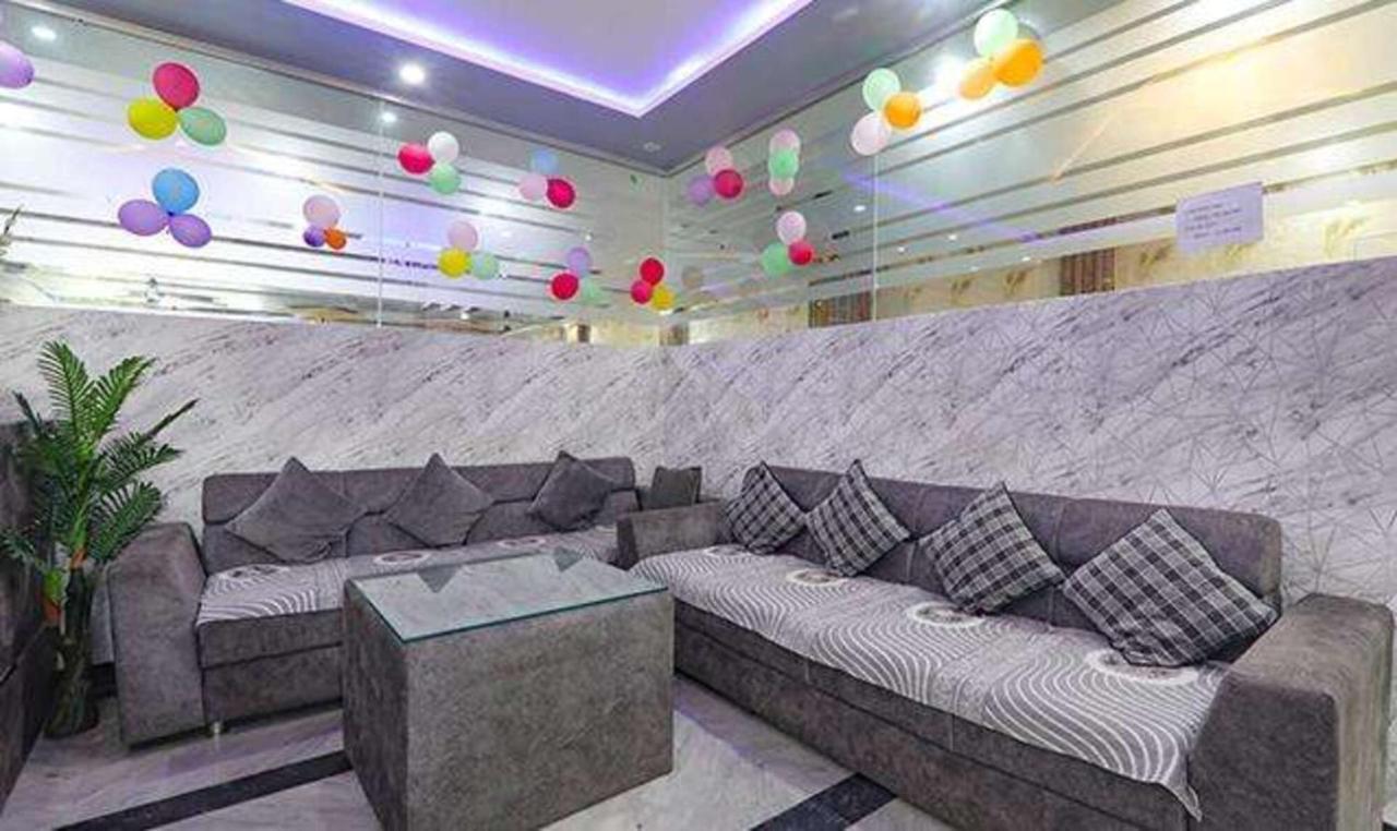 Hotel Fabexpress Ss Grand Banthra Sikandarpur Exterior foto