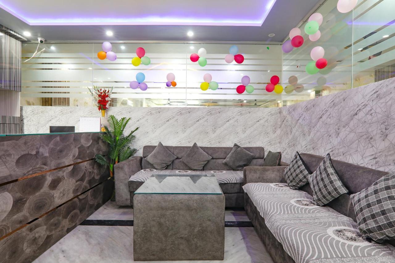 Hotel Fabexpress Ss Grand Banthra Sikandarpur Exterior foto