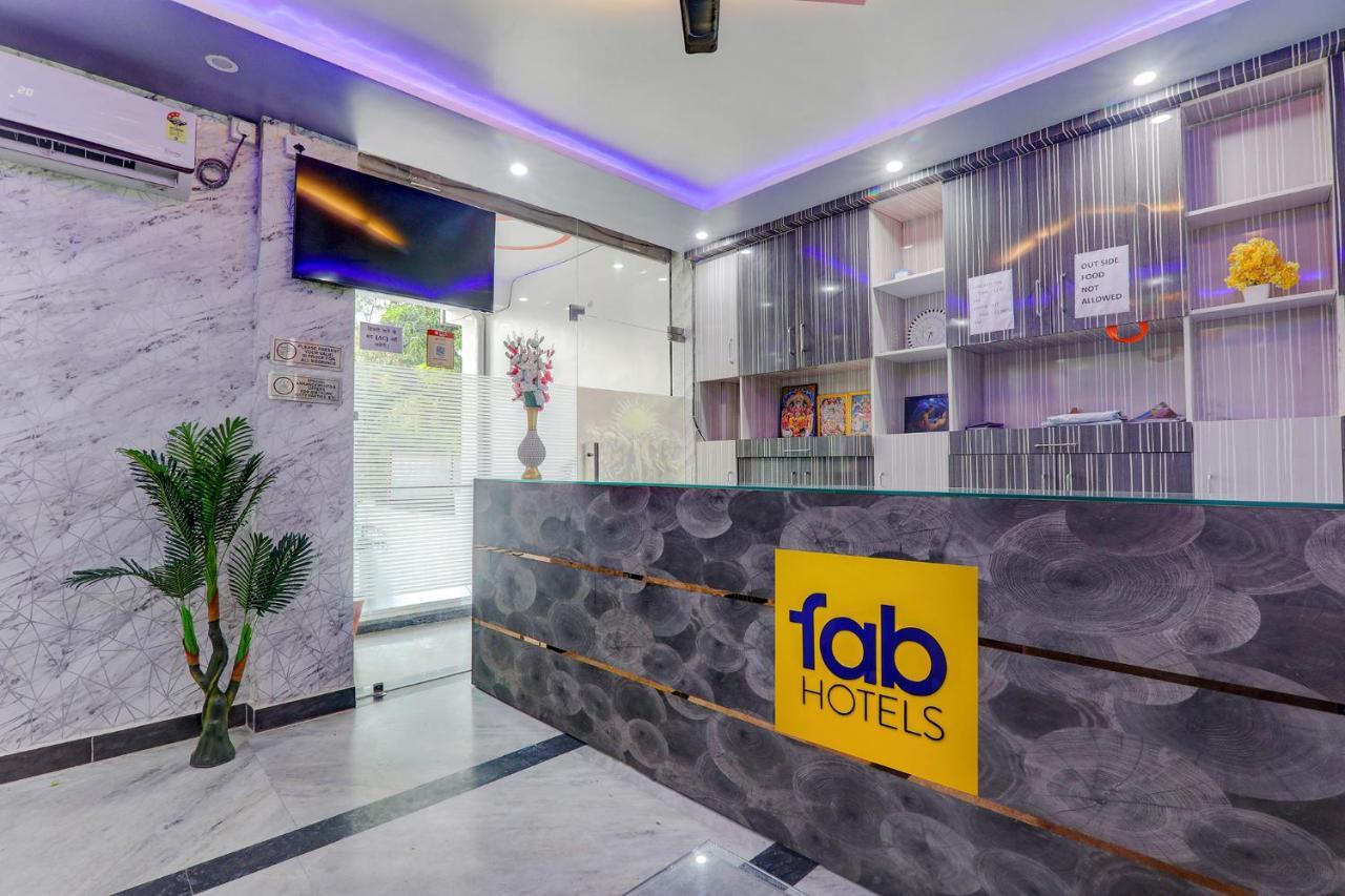 Hotel Fabexpress Ss Grand Banthra Sikandarpur Exterior foto